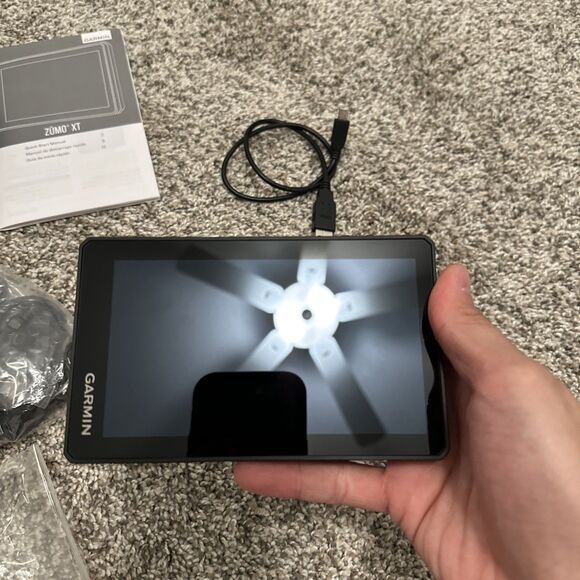 Garmin Zumo XT 6" All-Terrain Motorcycle Navigator With Extras - Picture 4 of 8